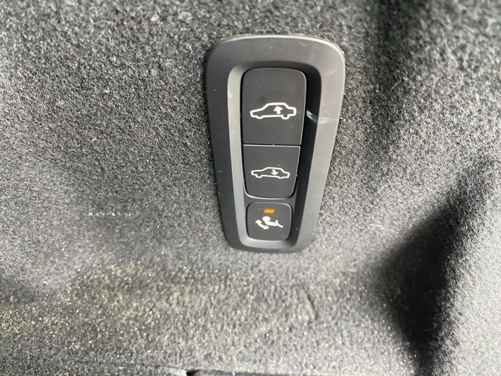 USED 2019 19 VOLVO XC60 2.0 D5 PowerPulse R-Design Pro SUV 5dr Diesel Auto AWD Euro 6 (s/s) (235 ps) DAB SAT NAV 21" ALLOYS