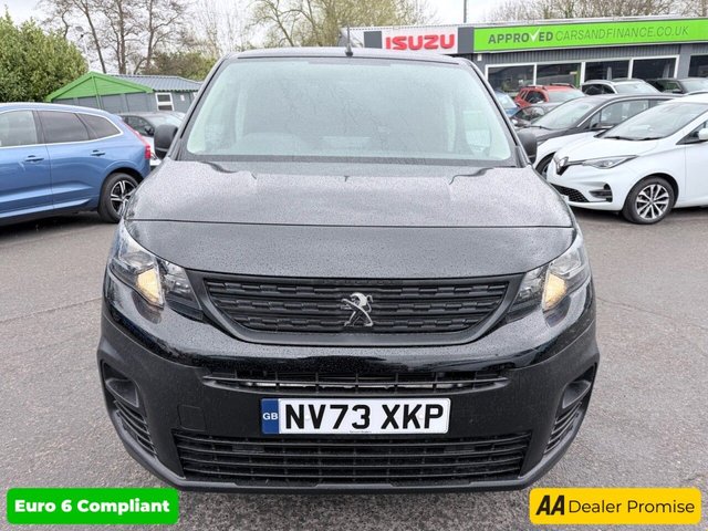 2023 PEUGEOT PARTNER - Photo 3