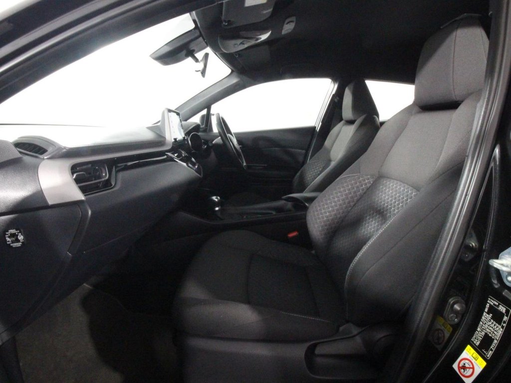 USED 2020 20 TOYOTA C-HR 1.8 VVT-h Icon SUV 5dr Petrol Hybrid CVT Euro 6 (s/s) (122 ps) 