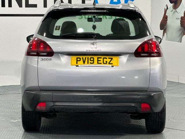 2019 PEUGEOT 2008 - Photo 9