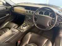 USED 2005 05 JAGUAR XK8 4.2 Coupe 2dr Petrol Automatic (284 g/km, 300 bhp) BLACK LEATHER, AIR CONDITIONING, 19&rdquo; ALLOY WHEELS, FRONT ARM REST, HEATED FRONT SEATS, MULTI FUNCTION STEERING WHEEL, HEATED FRONT SCREEN, REAR PARKING SENSORS, RADIO/C.D,