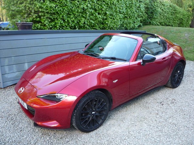 2017 17 Mazda MX-5 RF 2.0 SKYACTIV-G Launch Edition Convertible 2dr Petrol Manual Euro 6 (160 ps)