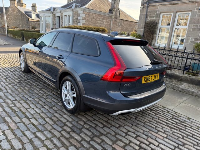 2017 VOLVO V90 Cross Country - Photo 7