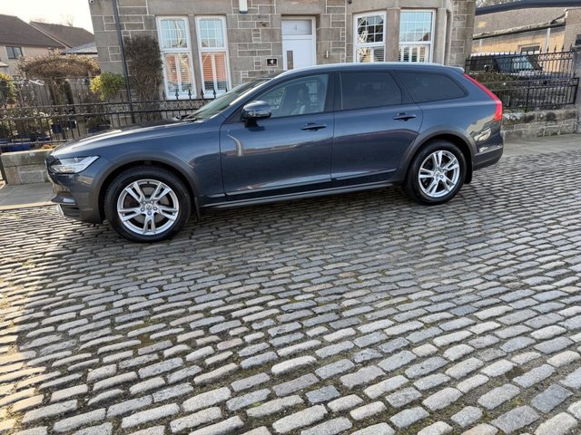 2017 VOLVO V90 Cross Country - Photo 11