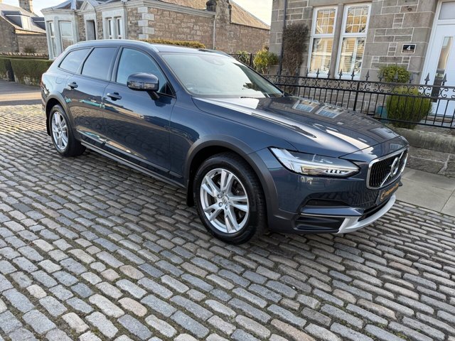 2017 VOLVO V90 Cross Country - Photo 4