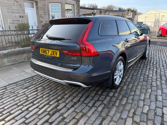 2017 VOLVO V90 Cross Country - Photo 8