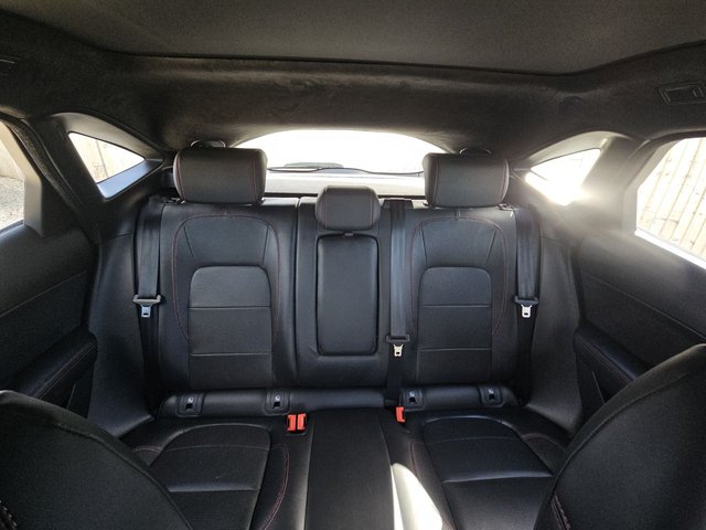 2018 JAGUAR E-PACE - Photo 11