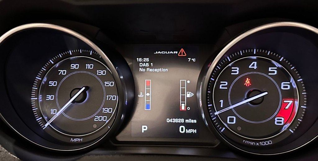 USED 2014 14 JAGUAR F-TYPE 5.0 V8 S Convertible 2dr Petrol Auto Euro 5 (s/s) (495 ps) 