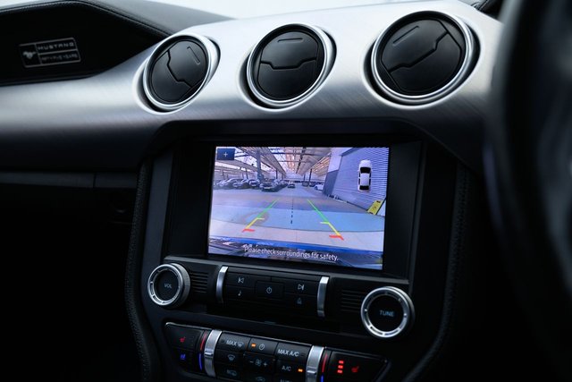 2020 FORD MUSTANG - Photo 8