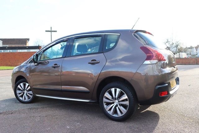 2015 PEUGEOT 3008 - Photo 4