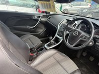 USED 2013 63 VAUXHALL ASTRA GTC 2.0 CDTi SRi Coupe 3dr Diesel Manual Euro 5 (s/s) (165 ps) SERVICE HISTORY - 8 STAMPS, 20" ALLOYS, 2 KEYS