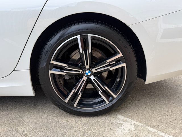 2022 BMW 3 SERIES - Photo 12