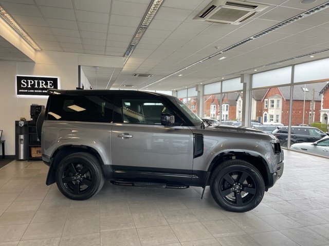 View our LAND ROVER DEFENDER