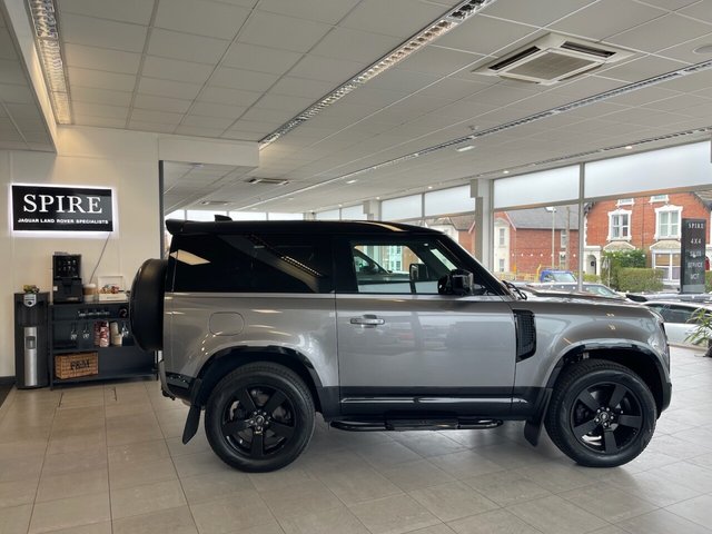 View our LAND ROVER DEFENDER