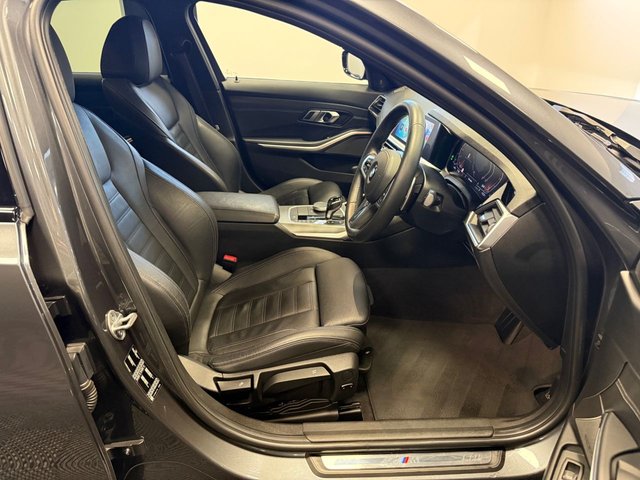 2019 BMW 3 SERIES - Photo 4