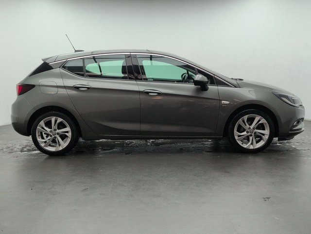 USED 2017 67 VAUXHALL ASTRA 1.4 Astra SRi T S/S Auto 5dr CLICK & COLLECT/ HOME DELIVERY