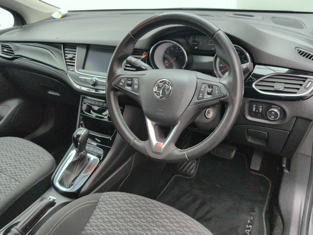 USED 2017 67 VAUXHALL ASTRA 1.4 Astra SRi T S/S Auto 5dr CLICK & COLLECT/ HOME DELIVERY