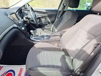 USED 2014 14 VAUXHALL INSIGNIA 2.0 CDTi SRi Nav Hatchback 5dr Diesel Auto Euro 5 (163 ps) 12 SERVICES-2 KEYS-BELT DONE-NAV