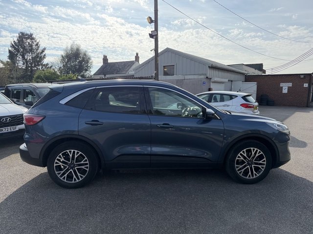 2021 Ford Kuga 1.5L Titanium Edition 5dr - Photo 2