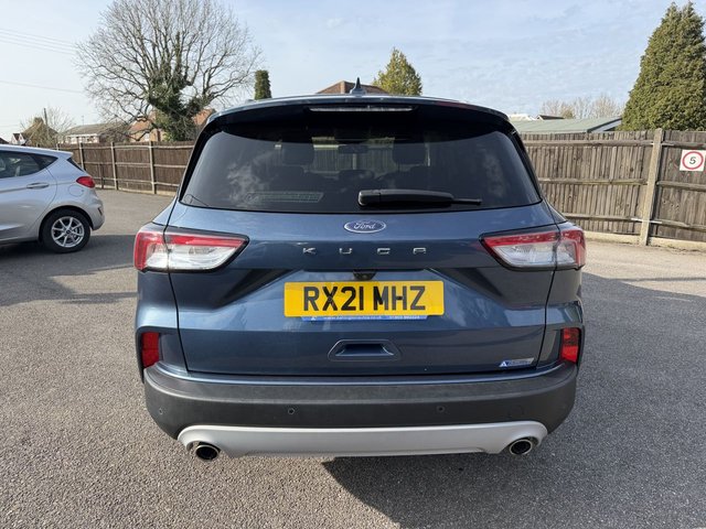 2021 Ford Kuga 1.5L Titanium Edition 5dr - Photo 4