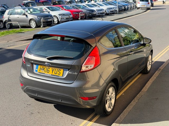 2016 FORD FIESTA - Photo 4