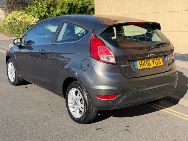 2016 FORD FIESTA - Photo 5