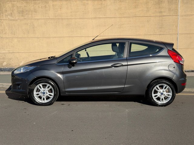 2016 FORD FIESTA - Photo 6
