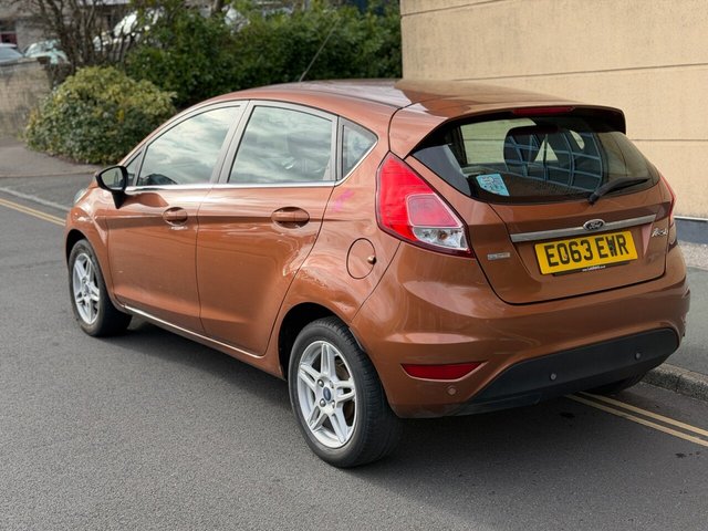 2013 FORD FIESTA - Photo 8