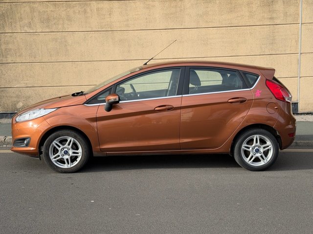 2013 FORD FIESTA - Photo 10
