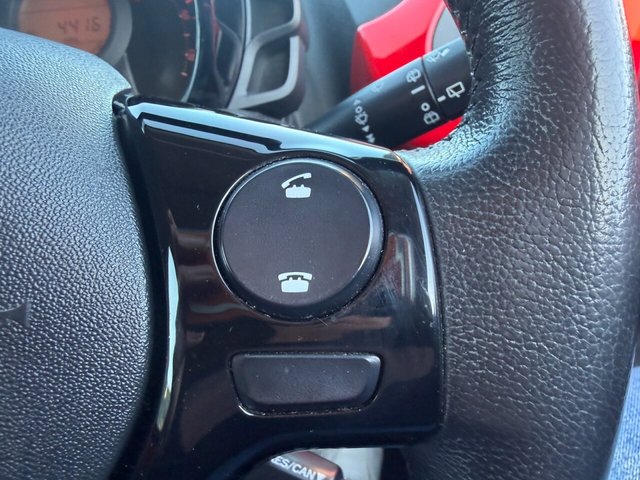 2015 PEUGEOT 108 - Photo 12