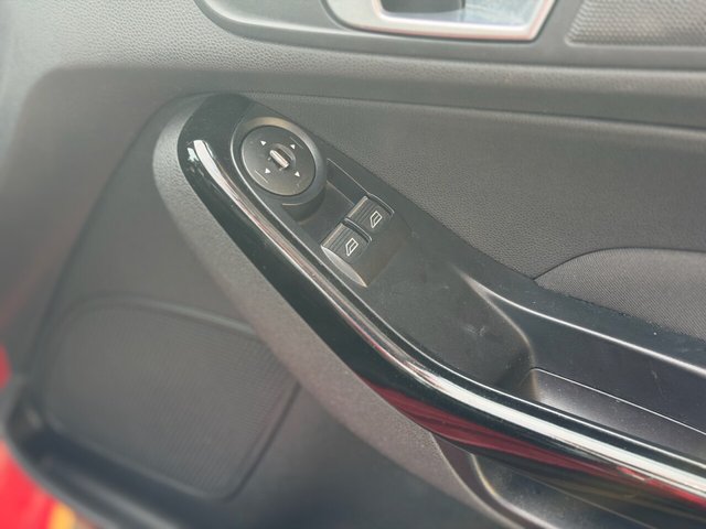 2014 FORD FIESTA - Photo 10