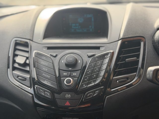 2014 FORD FIESTA - Photo 12