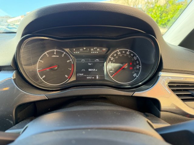 2017 VAUXHALL CORSA - Photo 7