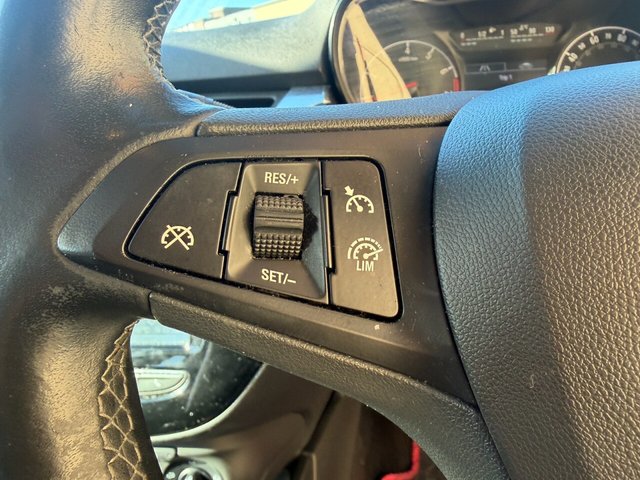 2017 VAUXHALL CORSA - Photo 8