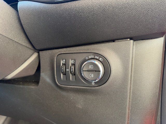 2017 VAUXHALL CORSA - Photo 12