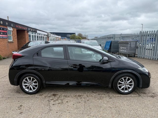 2015 HONDA CIVIC - Photo 2