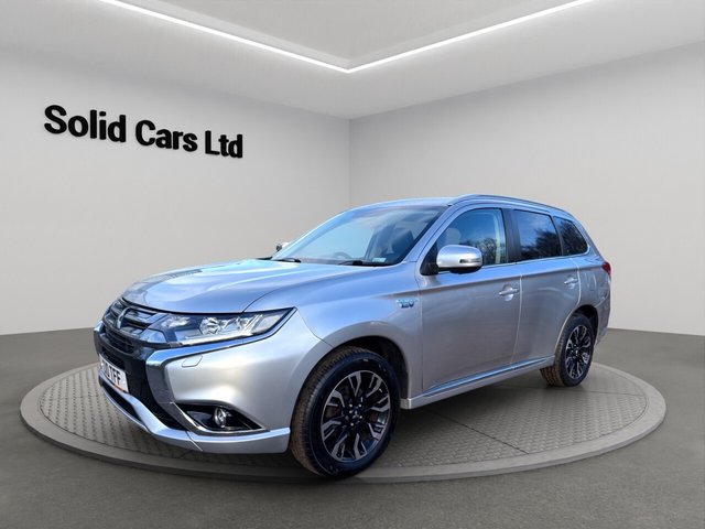 2017 C MITSUBISHI OUTLANDER 2.0h 12kWh 4h SUV 5dr Petrol Plug-in Hybrid CVT 4WD Euro 6 (s/s) (200 ps) FSH - Finance Available From &pound;0 Deposit