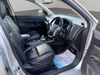 USED 2017 C MITSUBISHI OUTLANDER 2.0h 12kWh 4h SUV 5dr Petrol Plug-in Hybrid CVT 4WD Euro 6 (s/s) (200 ps) FSH - Finance Available From &pound;0 Deposit