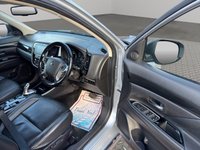 USED 2017 C MITSUBISHI OUTLANDER 2.0h 12kWh 4h SUV 5dr Petrol Plug-in Hybrid CVT 4WD Euro 6 (s/s) (200 ps) FSH - Finance Available From &pound;0 Deposit