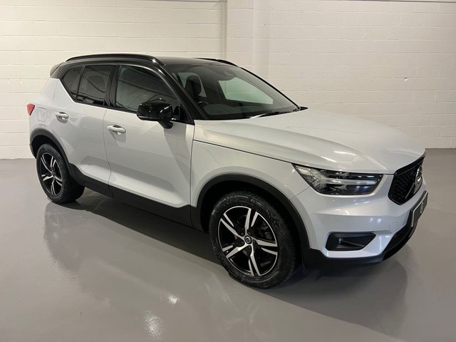 View our VOLVO XC40