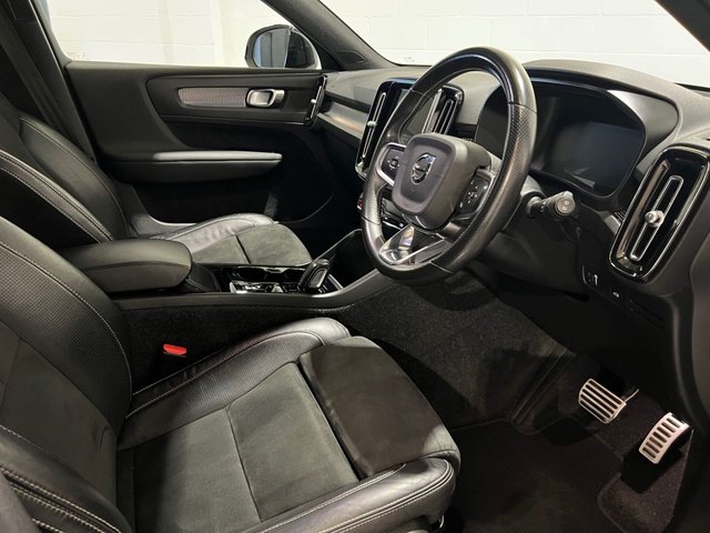 View our VOLVO XC40