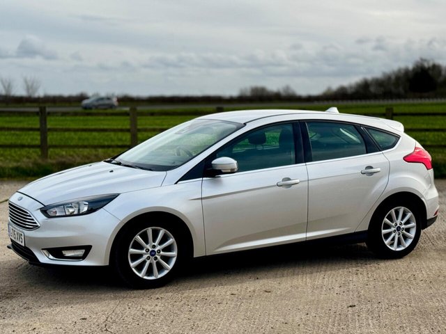 2015 FORD FOCUS - Photo 9