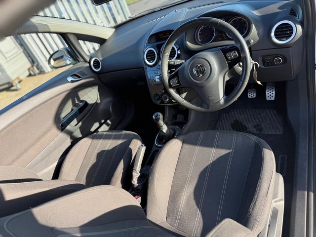 2013 VAUXHALL CORSA - Photo 12