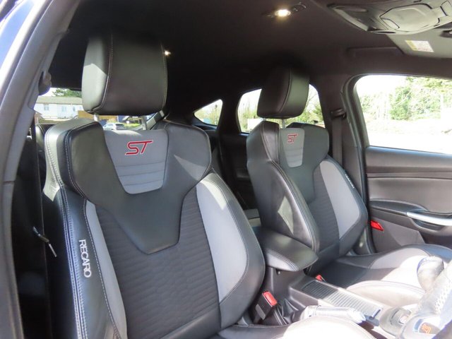 2016 FORD FOCUS - Photo 8