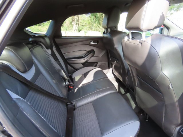 2016 FORD FOCUS - Photo 9