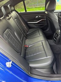 USED 2021 21 BMW 3 SERIES 2.0 330e 12kWh M Sport Saloon 4dr Petrol Plug-in Hybrid Auto Euro 6 (s/s) (292 ps) **PORTIMAO BLUE PAINT**FSH**M-SPORT PRO PACK**