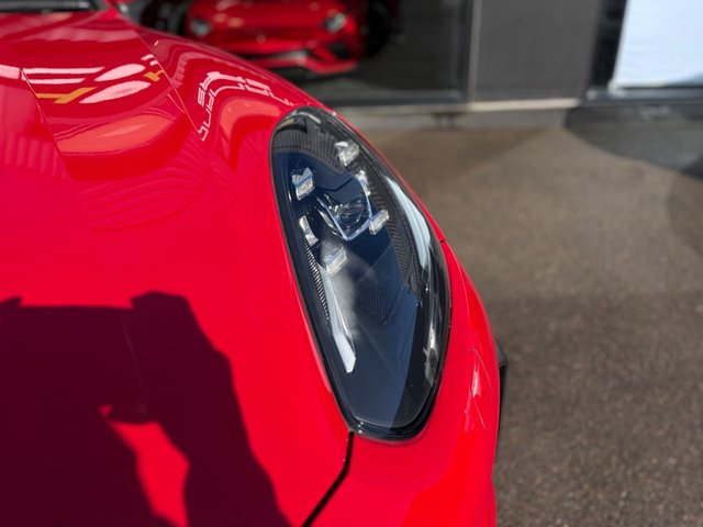 2016 PORSCHE CAYENNE - Photo 11