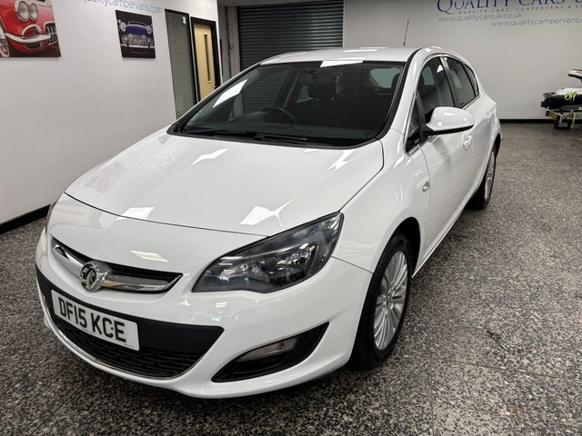 2015 VAUXHALL ASTRA - Photo 5