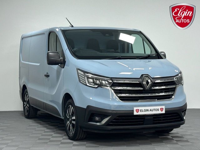 2022 RENAULT TRAFIC