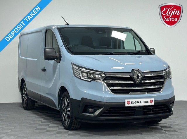 2022 RENAULT TRAFIC